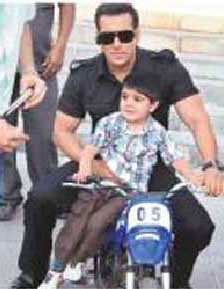 Meet a boy who made Salman his bodyguard!